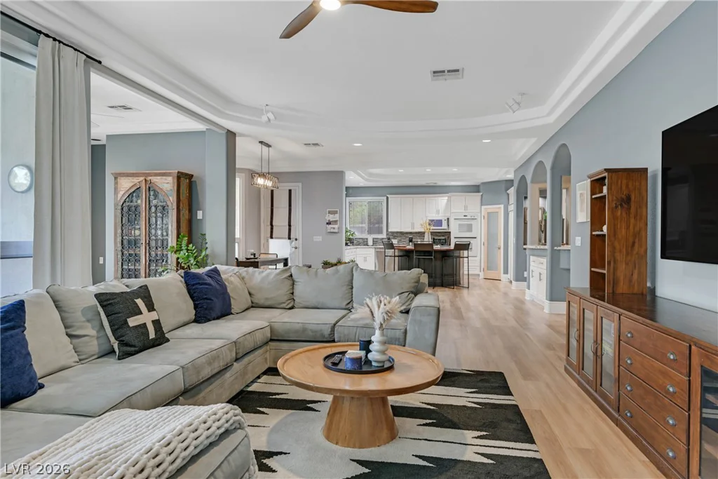 269 Hickory Hollow, Las Vegas, NV 89123