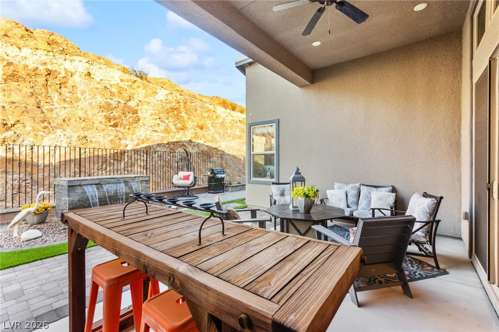 1948 Regal Bluff, Henderson, NV 89052