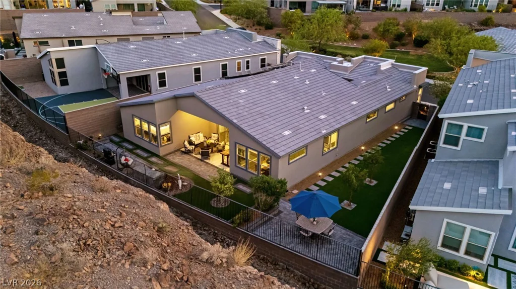 1948 Regal Bluff, Henderson, NV 89052