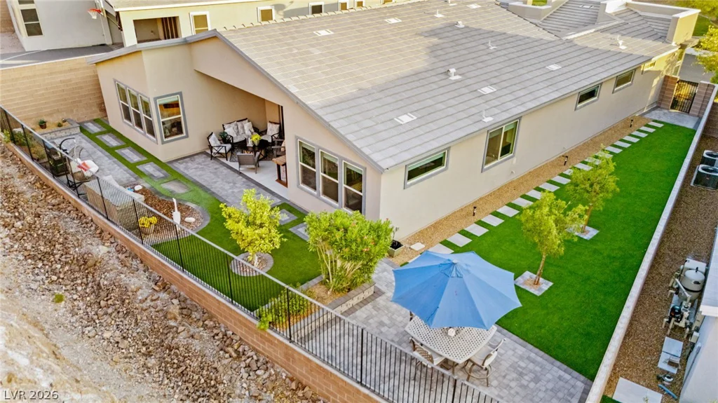 1948 Regal Bluff, Henderson, NV 89052