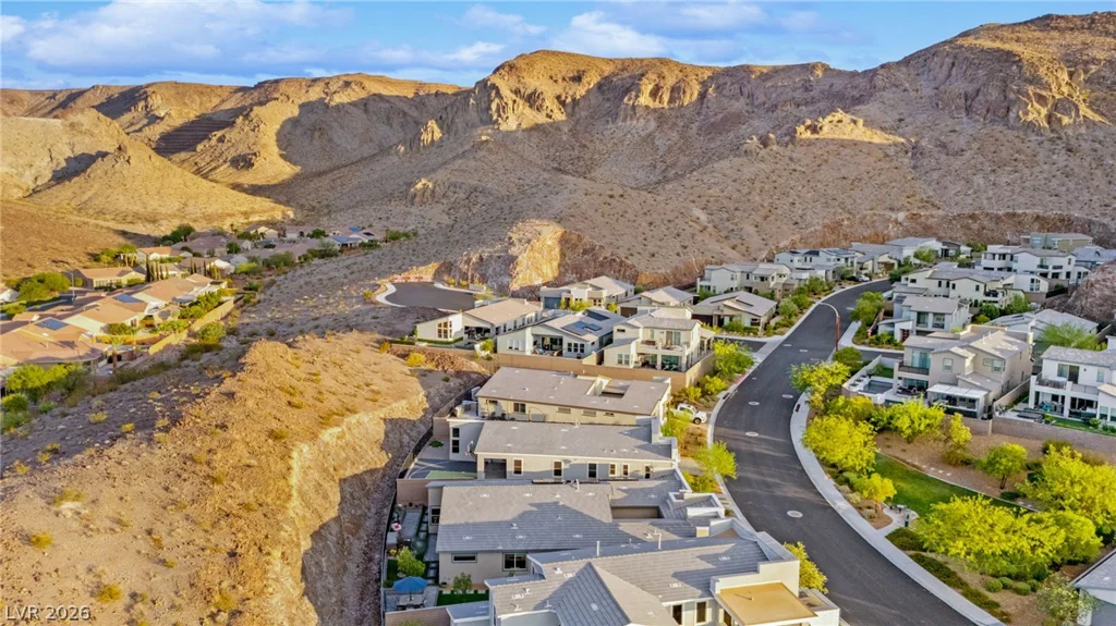 1948 Regal Bluff, Henderson, NV 89052