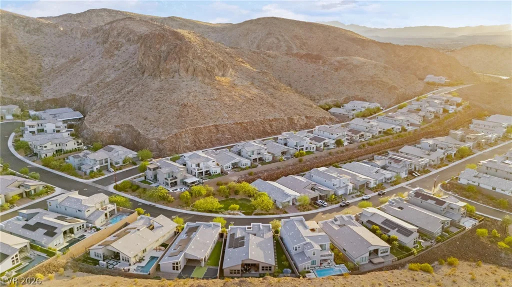 1948 Regal Bluff, Henderson, NV 89052