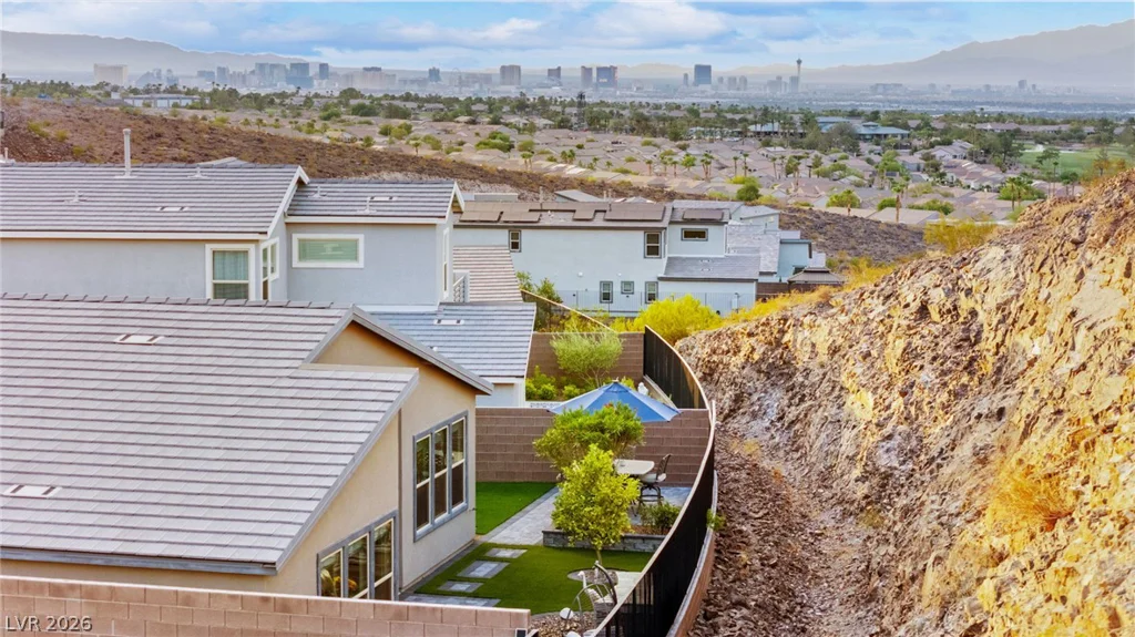 1948 Regal Bluff, Henderson, NV 89052