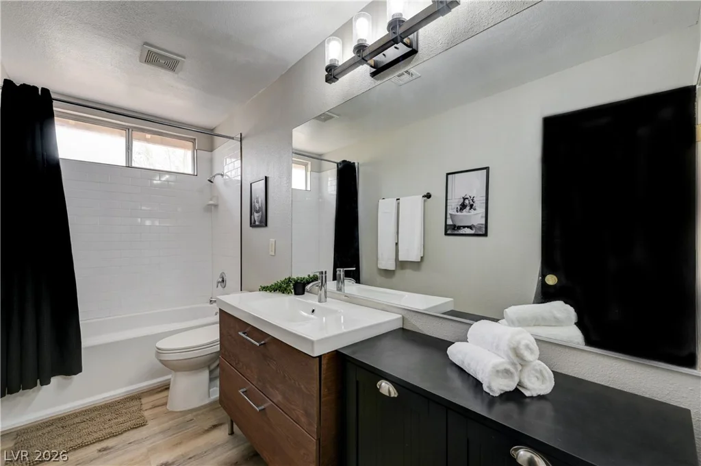 9440 Abalone, Las Vegas, NV 89117
