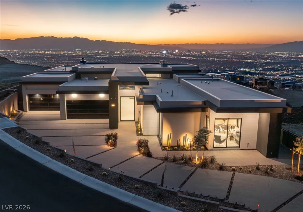 563 Grand Rim, Henderson, NV 89012