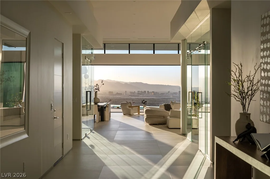 563 Grand Rim, Henderson, NV 89012