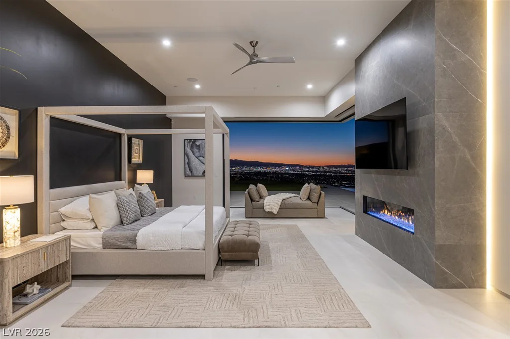 563 Grand Rim, Henderson, NV 89012