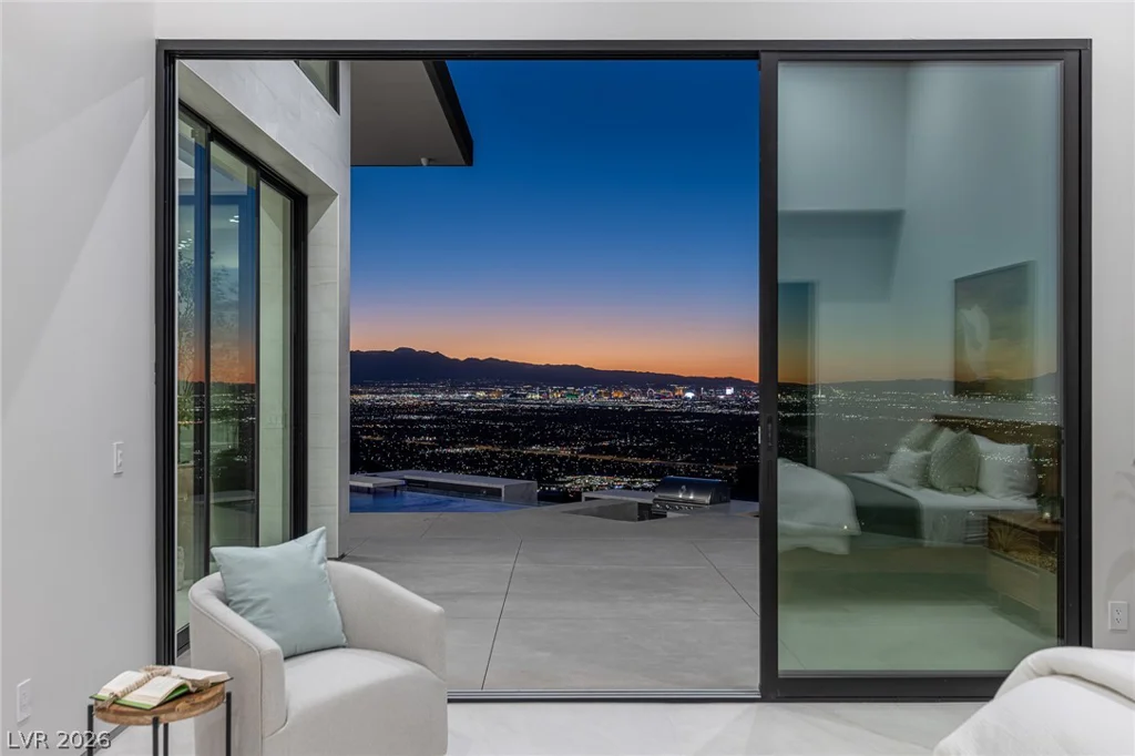 563 Grand Rim, Henderson, NV 89012