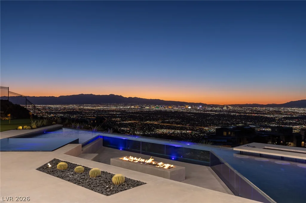 563 Grand Rim, Henderson, NV 89012