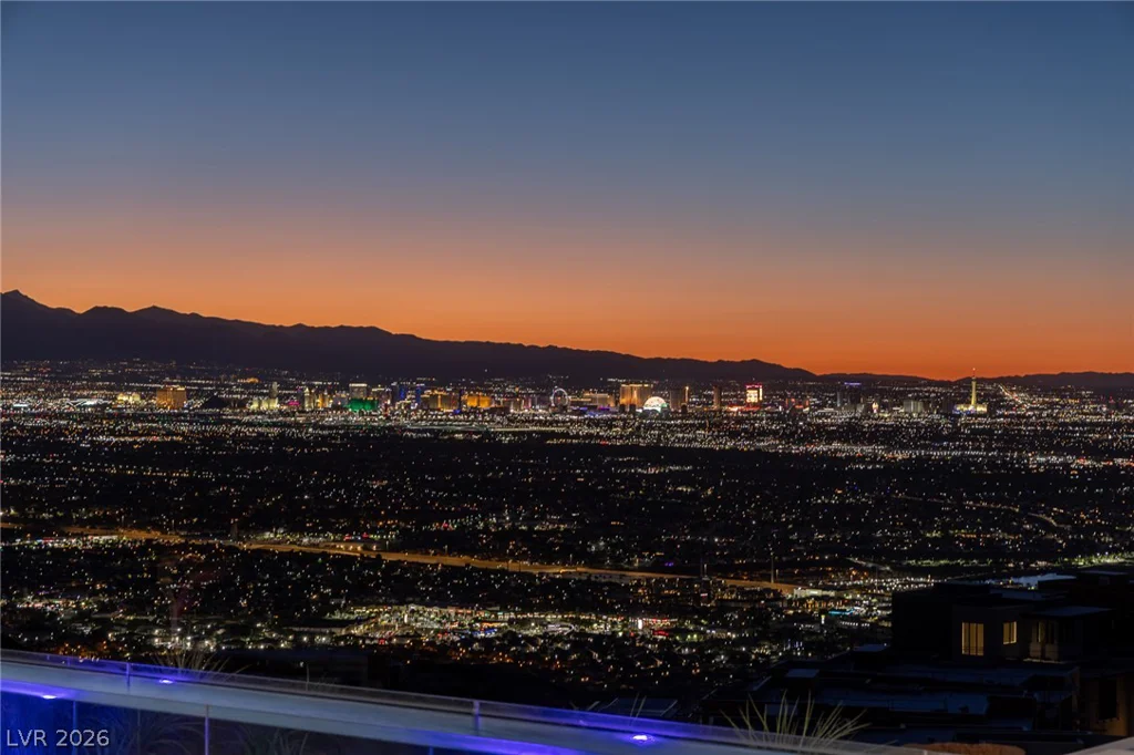 563 Grand Rim, Henderson, NV 89012