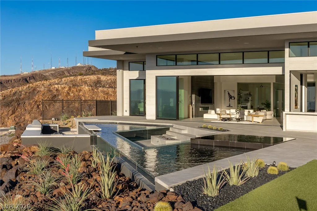 563 Grand Rim, Henderson, NV 89012