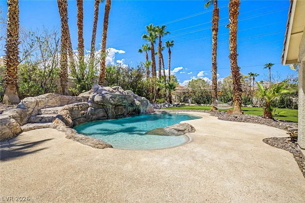 1101 Byorick, Las Vegas, NV 89128