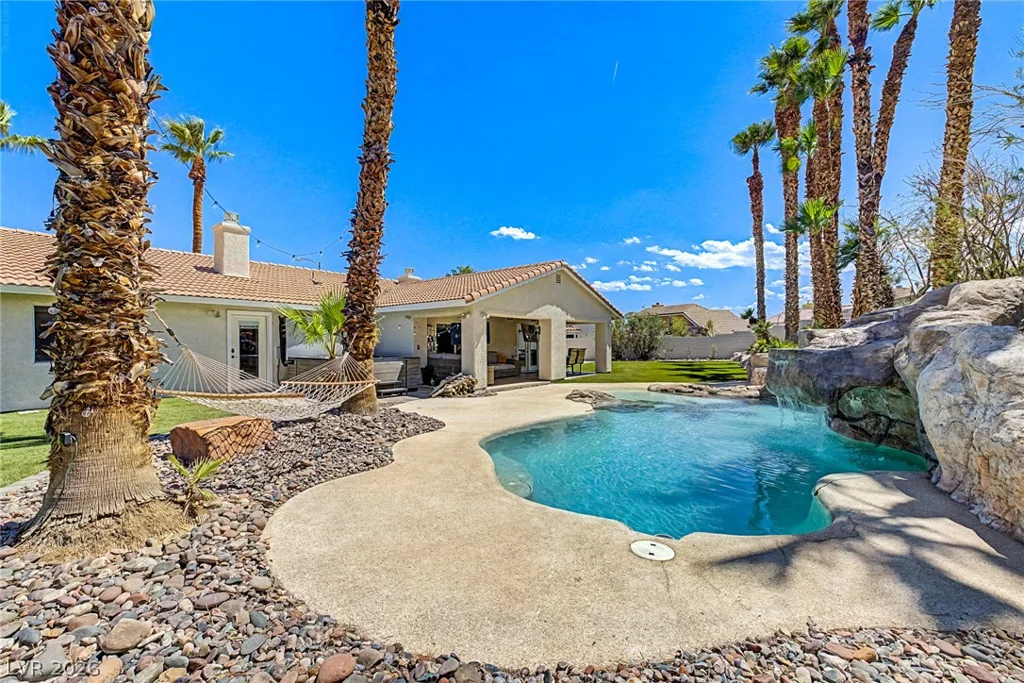 1101 Byorick, Las Vegas, NV 89128