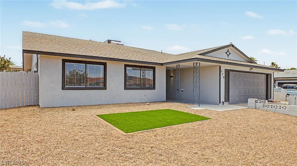 324 Lakehurst, Las Vegas, NV 89145
