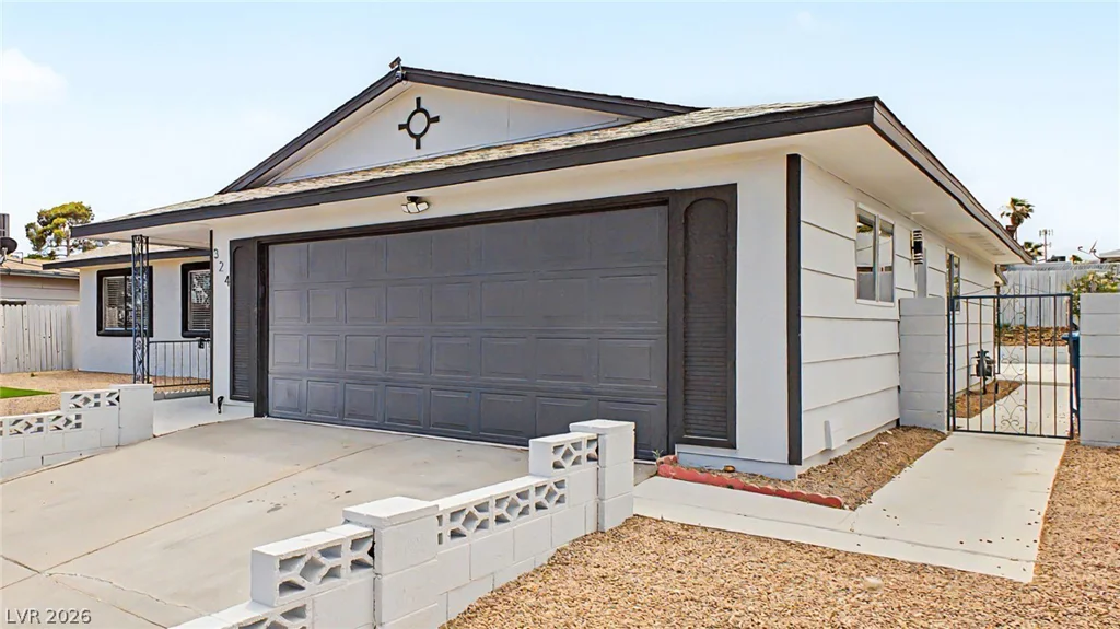 324 Lakehurst, Las Vegas, NV 89145