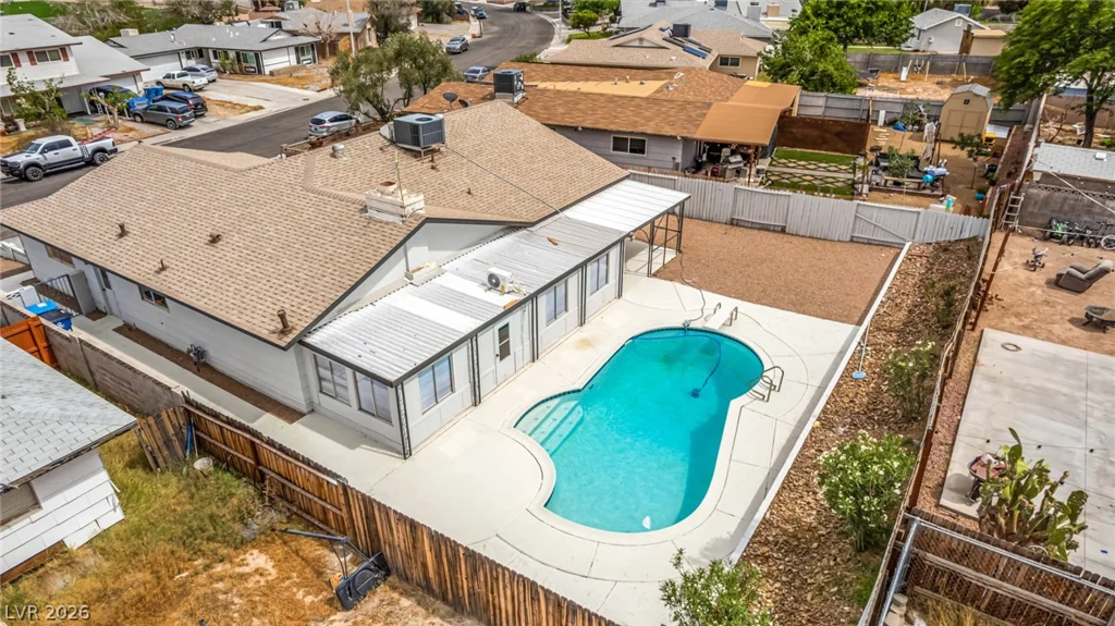 324 Lakehurst, Las Vegas, NV 89145