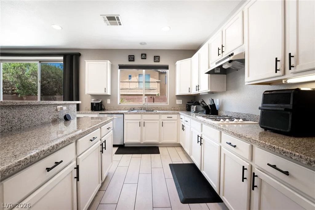 8358 Nelson Ridge, Las Vegas, NV 89178