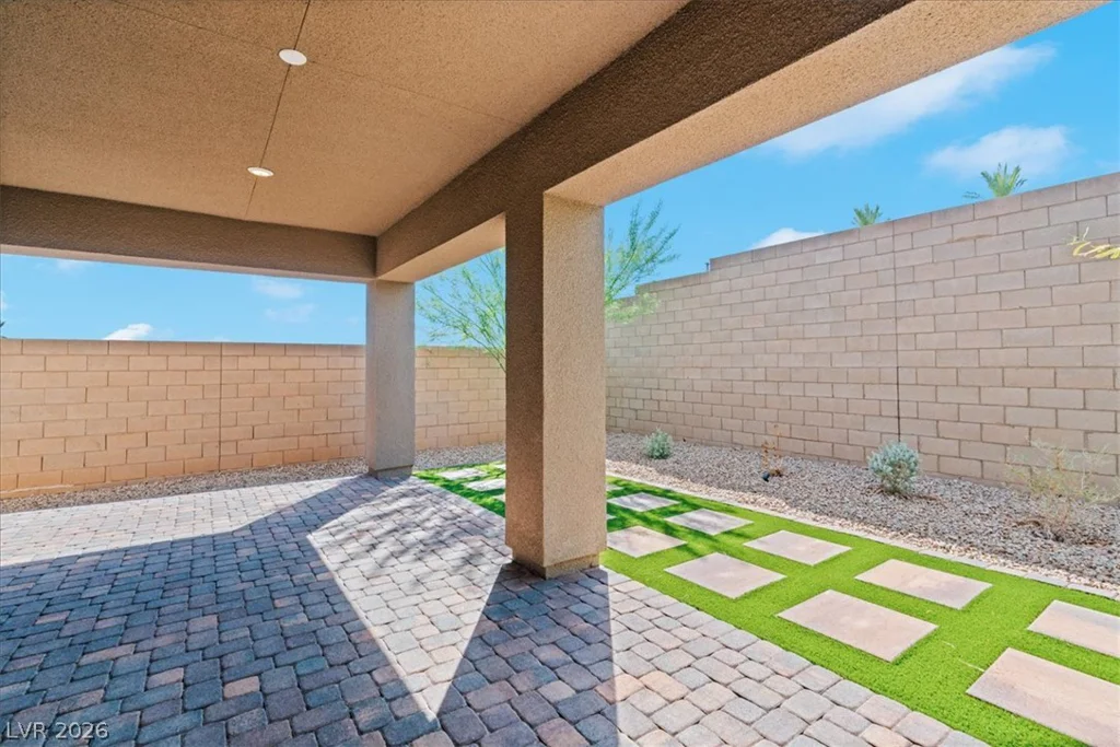 37 Charlotte Ridge, Henderson, NV 89011