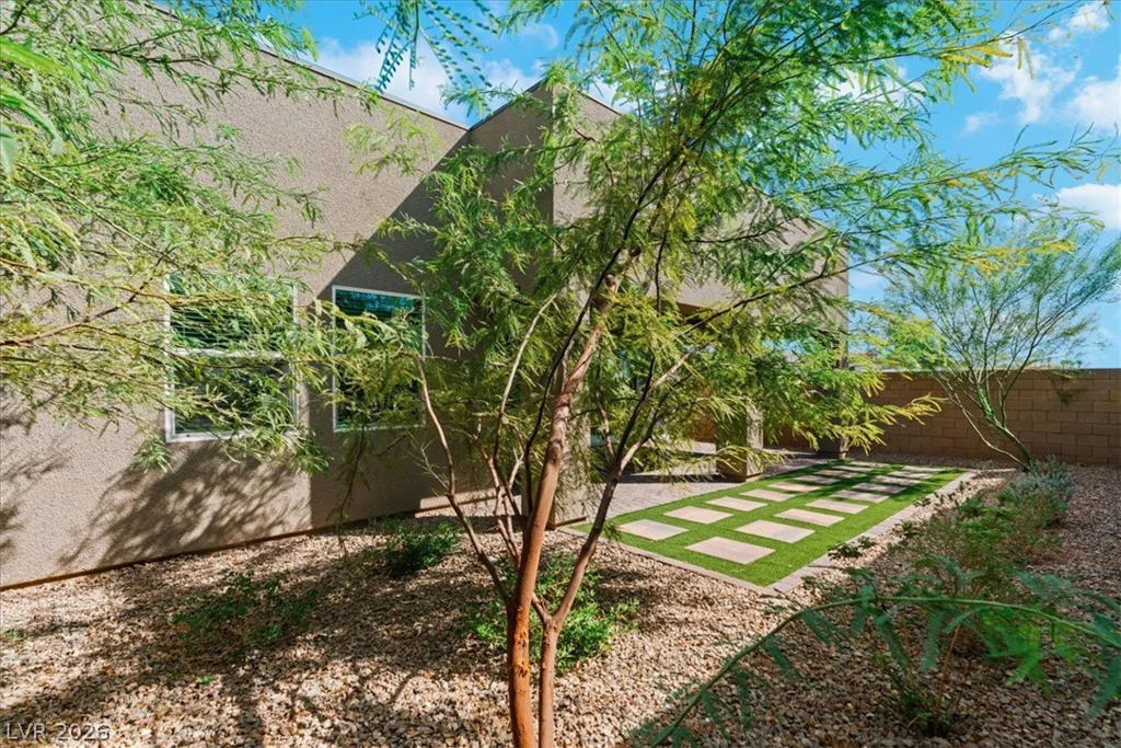 37 Charlotte Ridge, Henderson, NV 89011