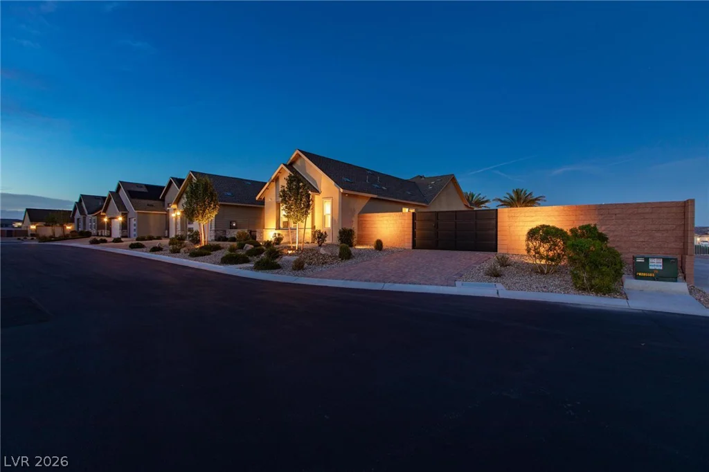 8860 Sweet Magnolia, Las Vegas, NV 89113