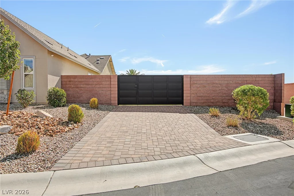 8860 Sweet Magnolia, Las Vegas, NV 89113