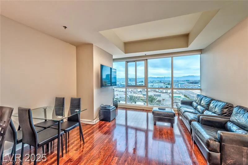 4525 Dean Martin, Las Vegas, NV 89103