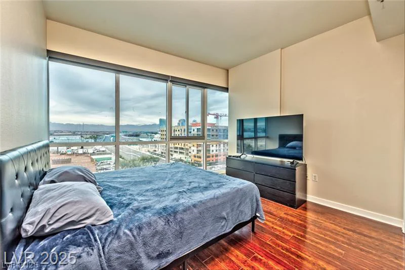 4525 Dean Martin, Las Vegas, NV 89103