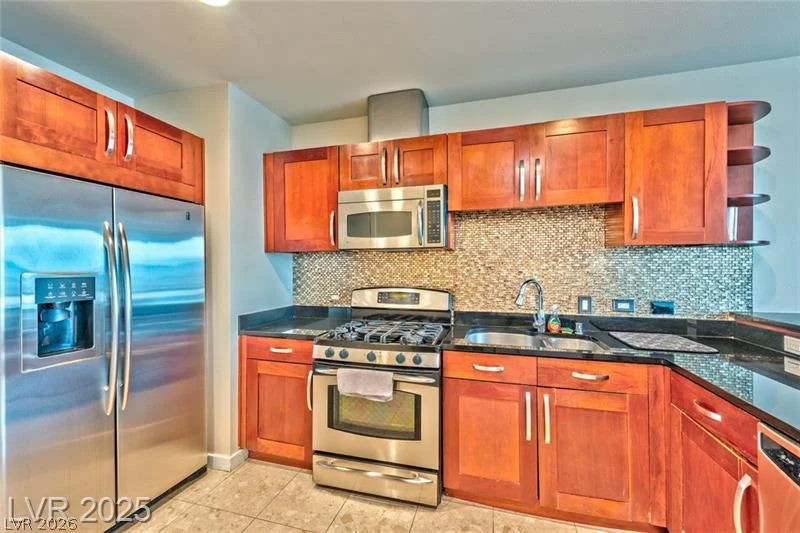 4525 Dean Martin, Las Vegas, NV 89103