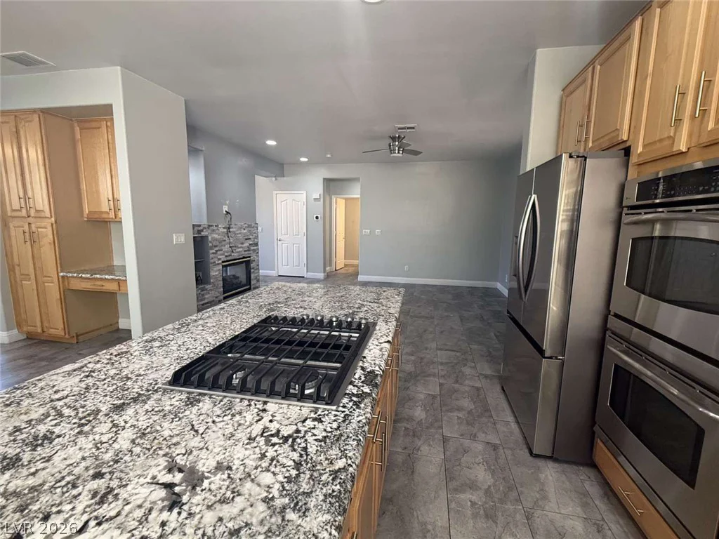 9329 Eagle Ridge, Las Vegas, NV 89134