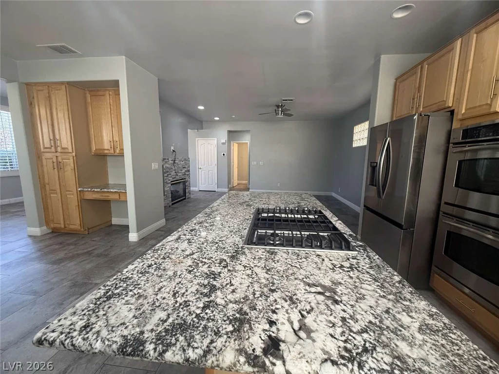 9329 Eagle Ridge, Las Vegas, NV 89134