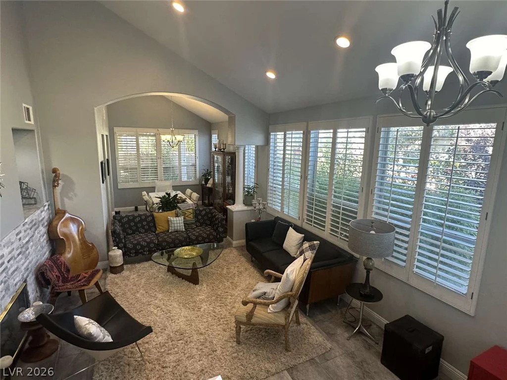 9329 Eagle Ridge, Las Vegas, NV 89134