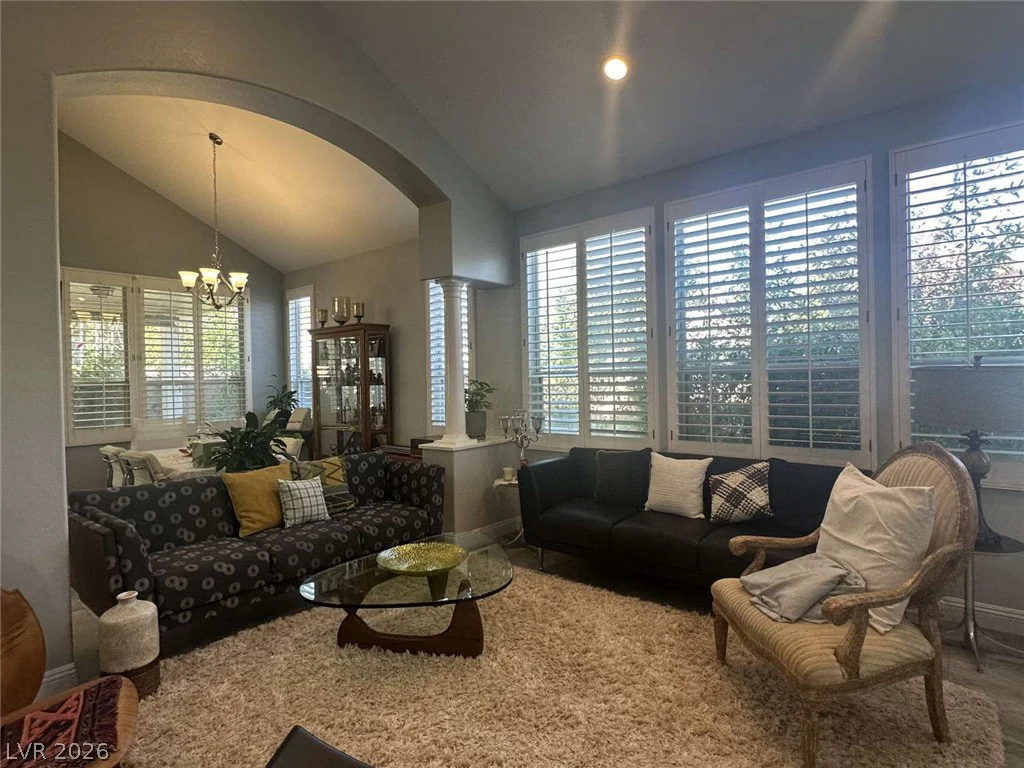 9329 Eagle Ridge, Las Vegas, NV 89134