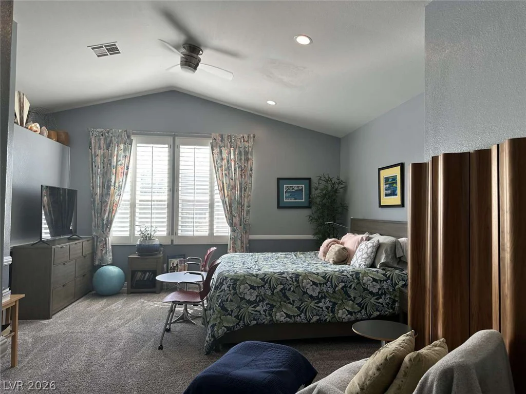 9329 Eagle Ridge, Las Vegas, NV 89134