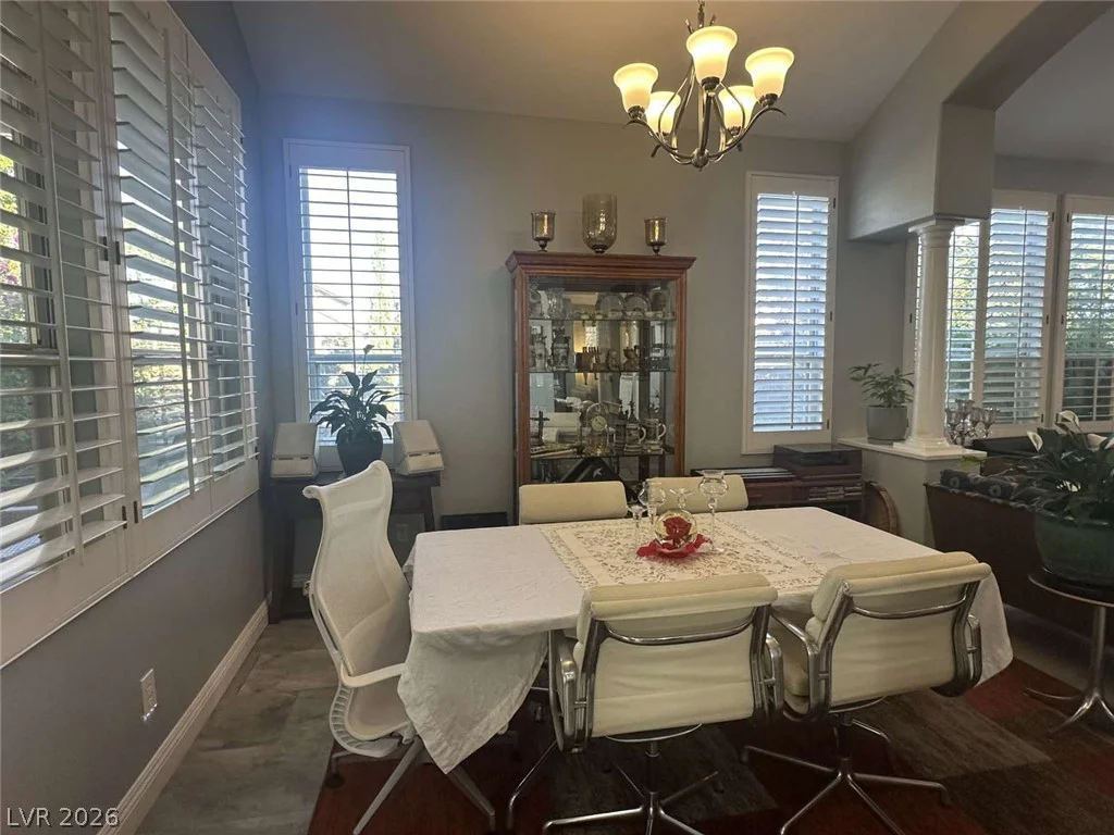 9329 Eagle Ridge, Las Vegas, NV 89134