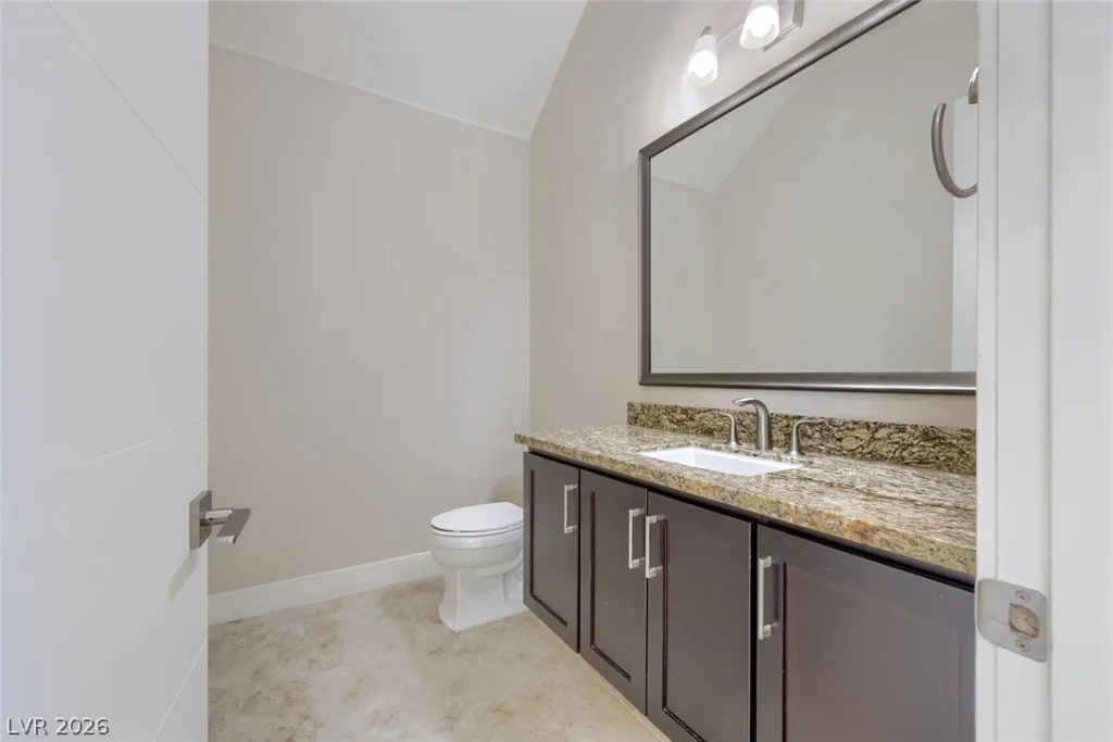 70 Grey Feather, Las Vegas, NV 89135