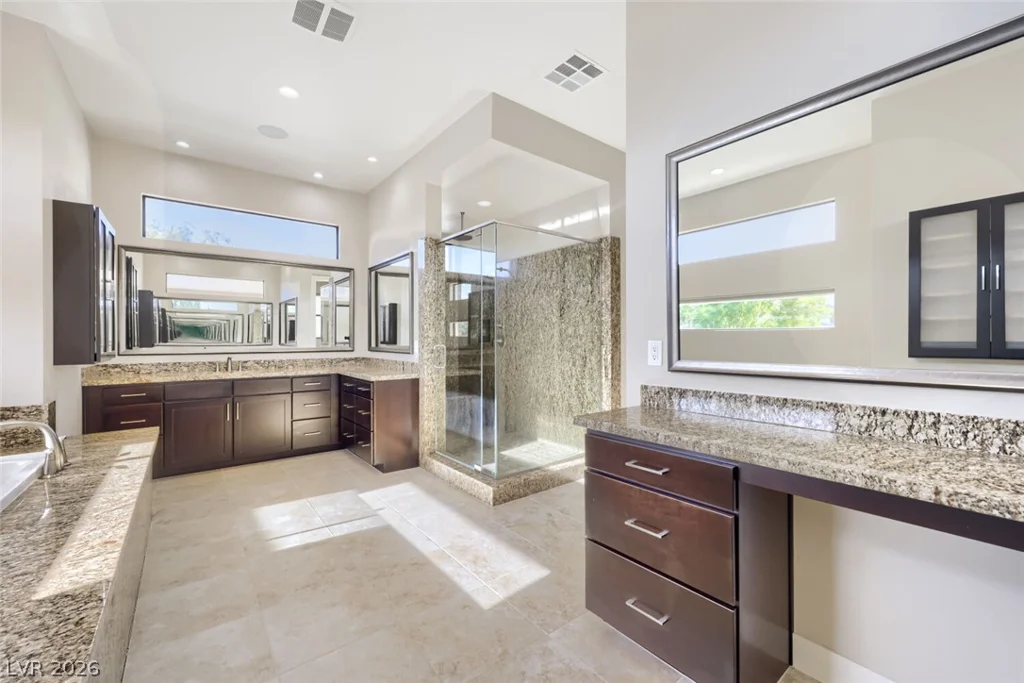 70 Grey Feather, Las Vegas, NV 89135