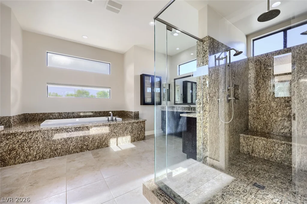 70 Grey Feather, Las Vegas, NV 89135