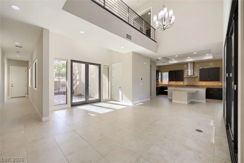 70 Grey Feather, Las Vegas, NV 89135