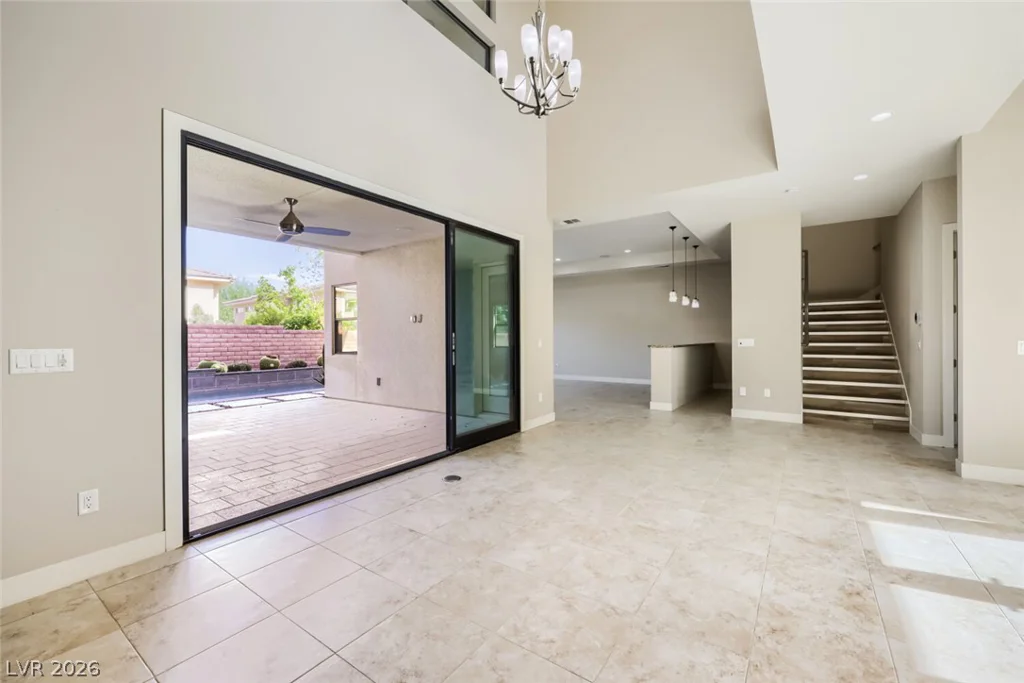 70 Grey Feather, Las Vegas, NV 89135