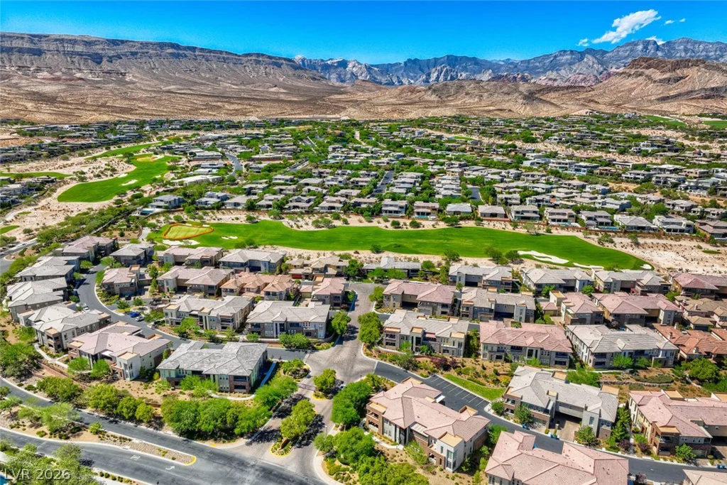 70 Grey Feather, Las Vegas, NV 89135