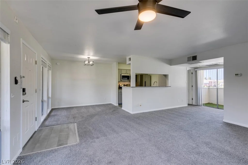 714 Oakmont, Las Vegas, NV 89109