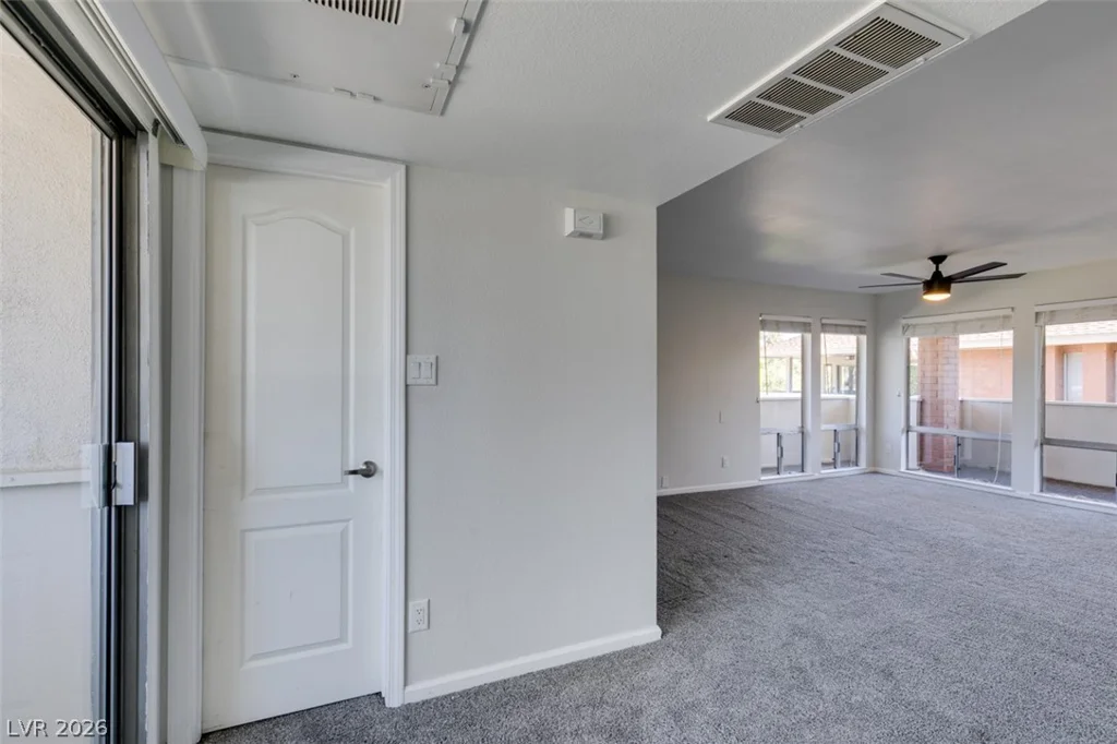 714 Oakmont, Las Vegas, NV 89109
