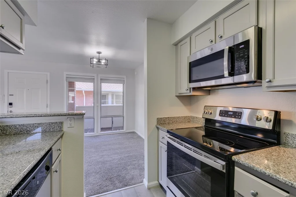 714 Oakmont, Las Vegas, NV 89109
