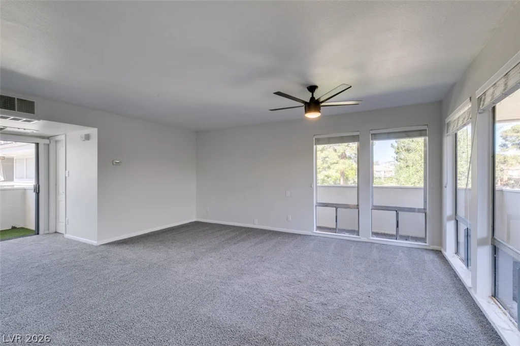 714 Oakmont, Las Vegas, NV 89109
