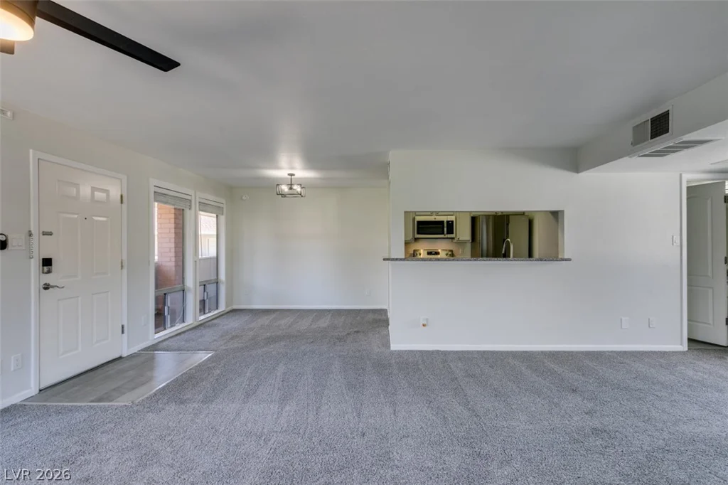 714 Oakmont, Las Vegas, NV 89109