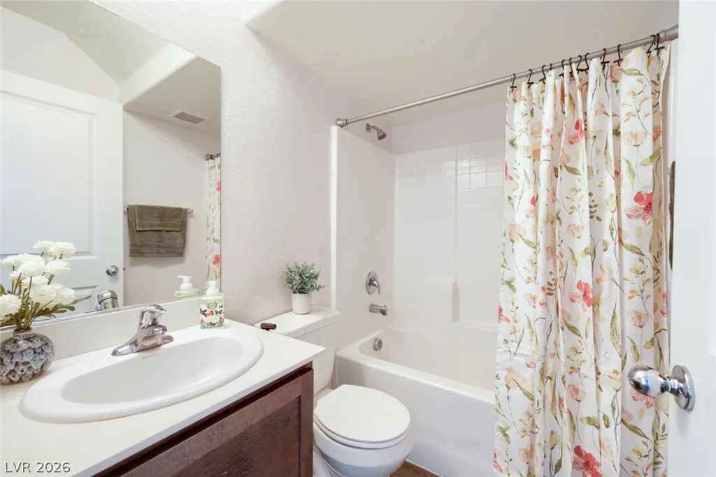 4122 San Cuervo Way, Las Vegas, NV 89115