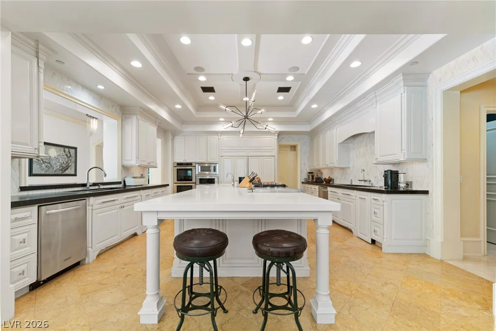 30 Augusta Canyon, Las Vegas, NV 89141