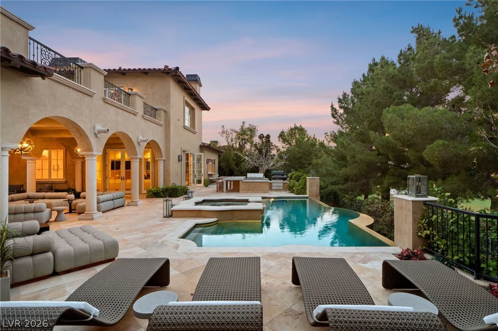 30 Augusta Canyon, Las Vegas, NV 89141