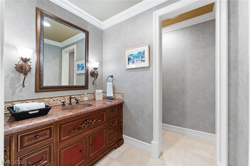 30 Augusta Canyon, Las Vegas, NV 89141