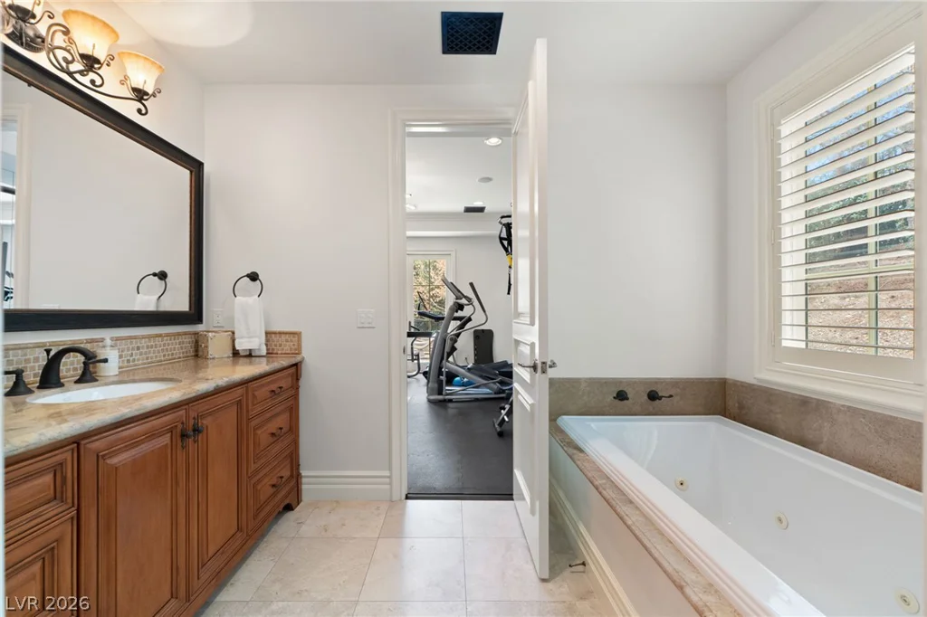 30 Augusta Canyon, Las Vegas, NV 89141